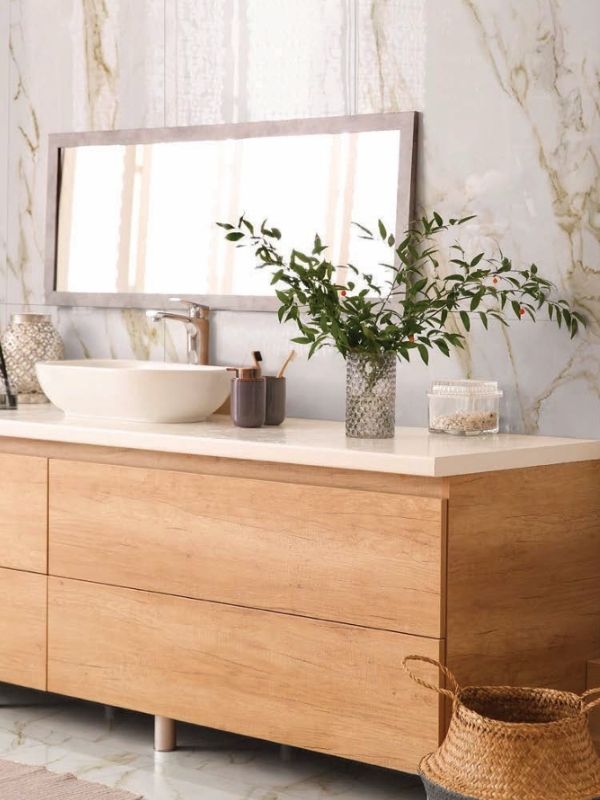 Divina Calacatta Gold